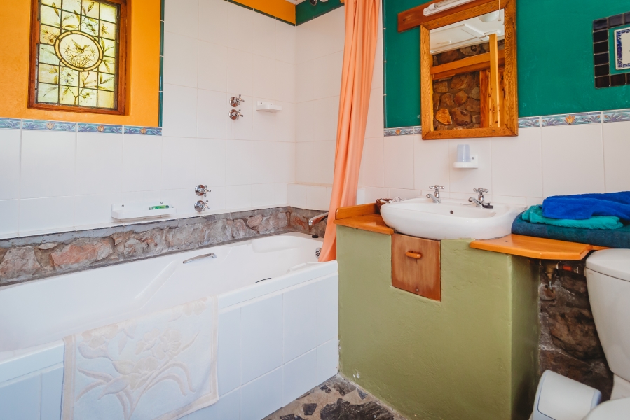 5 Bedroom Property for Sale in De Rust Western Cape